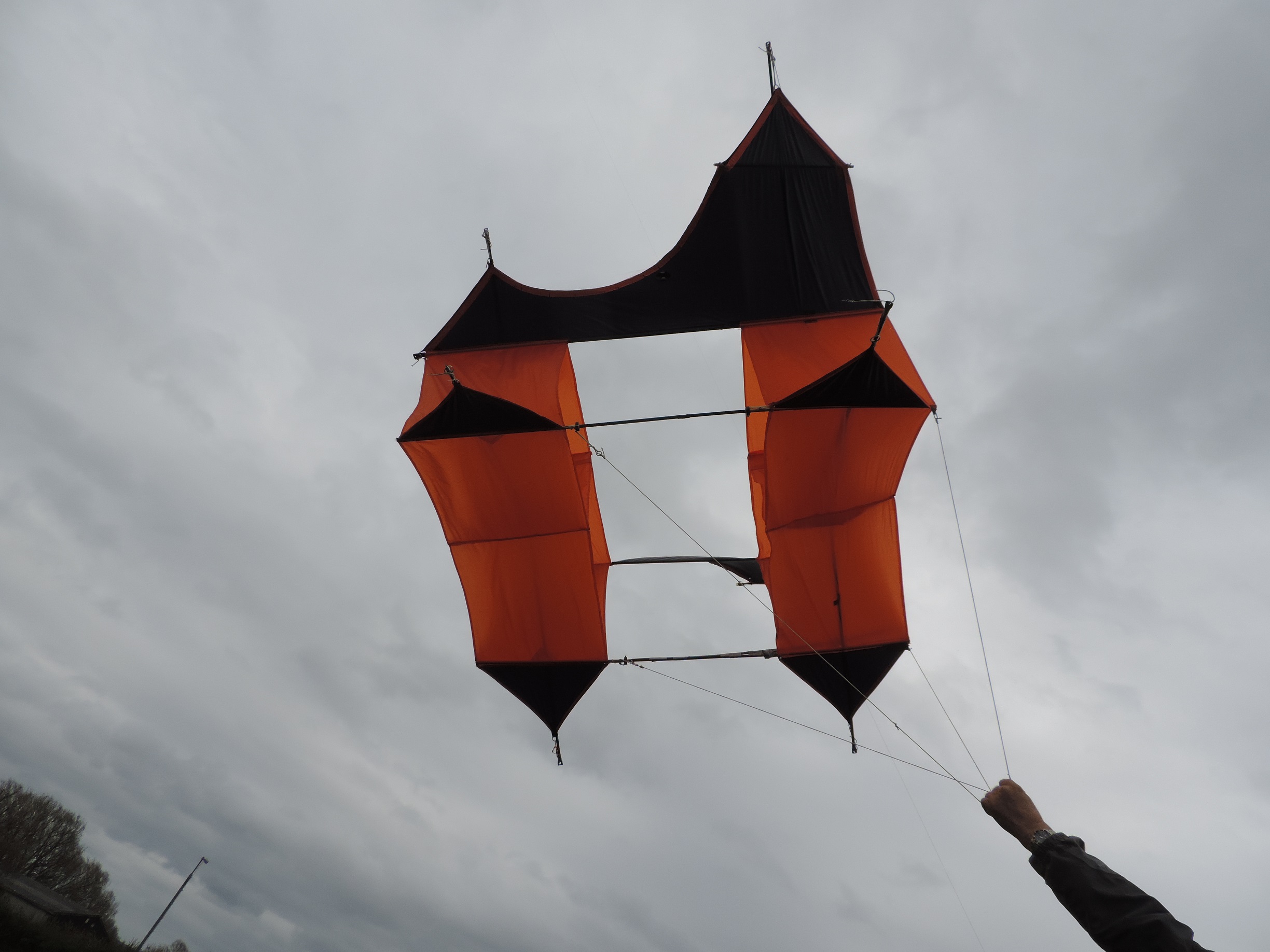 Kite Antennas Thornbury & South Gloucestershire Amateur Radio Club